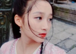 大话娱乐吃瓜美少女是谁,吃瓜美少女的真实身份大揭秘