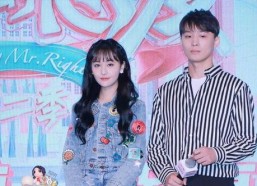 娱乐圈吃瓜二字,揭秘“吃瓜群众”背后的狂欢与真相